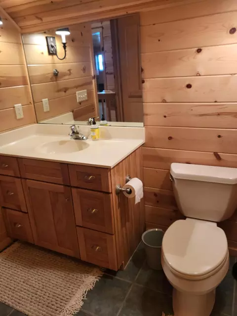 Bath - 329 Clare Boulevard Roscommon Mi 48653 Blvd, Roscommon, MI 48653 photo 2 of 8