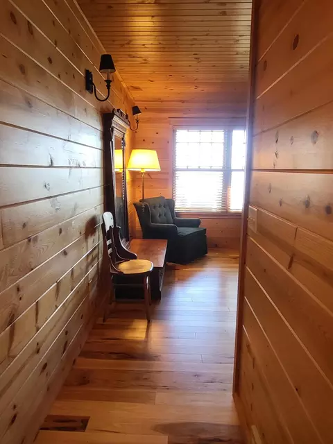 Entry Way - 329 Clare Boulevard Roscommon Mi 48653 Blvd, Roscommon, MI 48653 photo 10 of 16