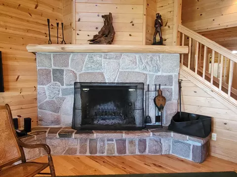 Living - 329 Clare Boulevard Roscommon Mi 48653 Blvd, Roscommon, MI 48653 photo 4 of 8
