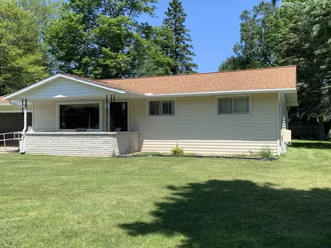 Exterior - 1224 Elden Drive Alpena Mi 49707 Dr, Alpena, MI 49707 photo 1 of 5