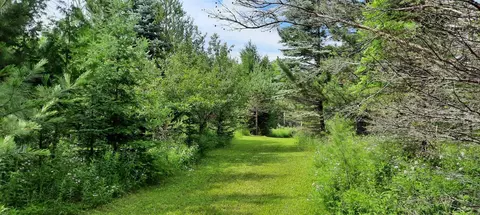 9409 Beaver Lake Road Hubbard Lake Mi 49747 Rd, Hubbard Lake, MI 49747