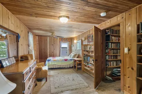Bedroom - 8742 Macarthur Rd, Levering, MI 49755 photo 8 of 10