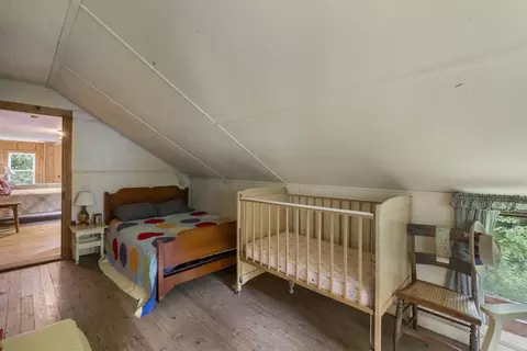 Bedroom - 8742 Macarthur Rd, Levering, MI 49755 photo 9 of 10