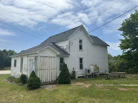 Exterior - 4536 W Us-2 Highway Brevort Mi 49760 Hwy, Brevort, MI 49760 photo 5 of 17
