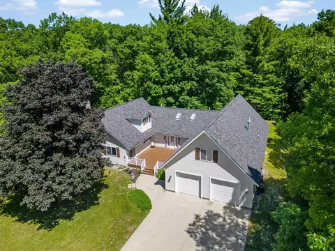 5900 Agren Rd, Lewiston, MI 49756