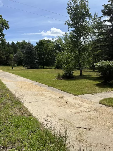1745 N Coolidge Avenue Harrison Mi 48625 Ave, Harrison, MI 48625 photo 6