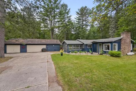 3985 E Higgins Lake Dr, Roscommon, MI 48653 photo 2