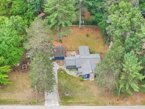 3985 E Higgins Lake Dr, Roscommon, MI 48653 photo 32