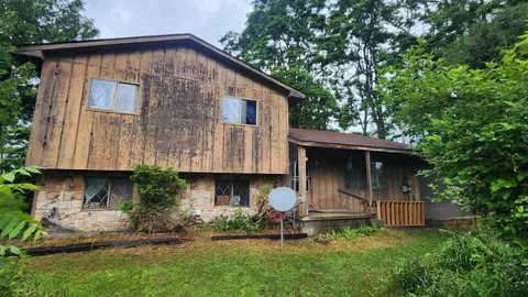 325 Fourth St, Oscoda, MI 48750