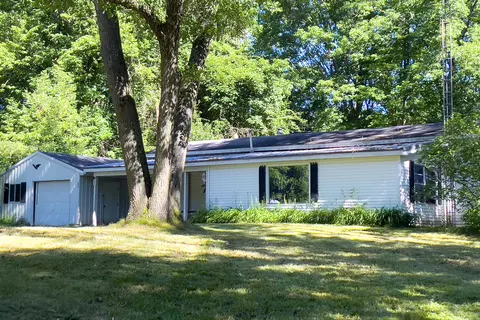 355 N Dodge Lake Avenue Harrison Mi 48625 Ave, Harrison, MI 48625