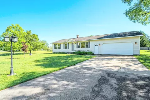 926 S Summitview Drive Gaylord Mi 49735 Dr, Gaylord, MI 49735