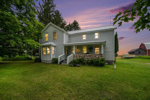13424 Hetherton Rd, Johannesburg, MI 49751