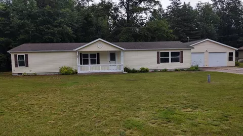 205 Center Dr, Roscommon, MI 48653 photo 3