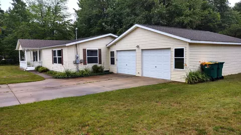 205 Center Dr, Roscommon, MI 48653 photo 8