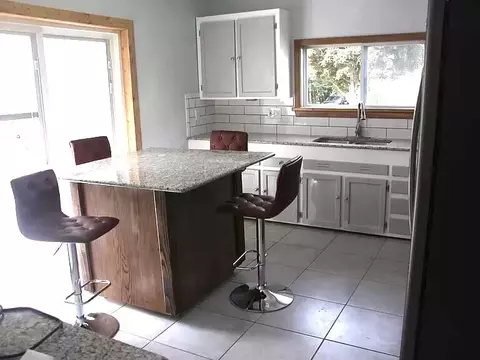 1310 S Third Avenue Alpena Mi 49707 Ave, Alpena, MI 49707 photo 4