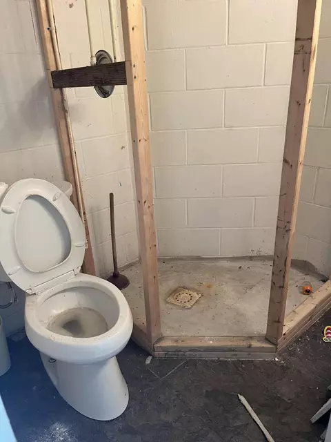 Bath - 102 Mcgregor Rd, Vanderbilt, MI 49795 photo 5 of 5