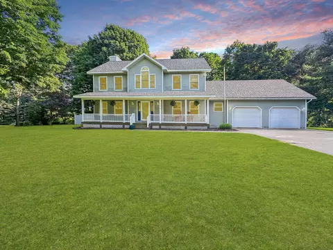 736 Maple Ridge Lane Gaylord Mi 49735 Ln, Gaylord, MI 49735