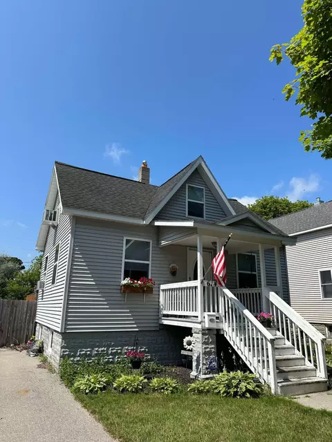 614 W Lake St, Alpena, MI 49707