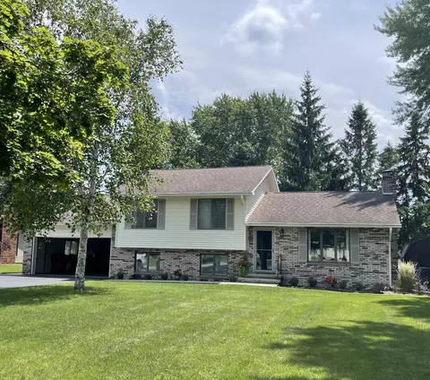 142 Parker Avenue Alpena Mi 49707 Ave, Alpena, MI 49707