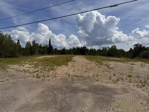 5560 Us-23, Cheboygan, MI 49721 photo 2