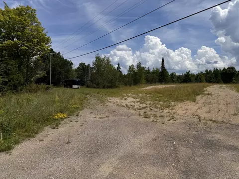 5560 Us-23, Cheboygan, MI 49721 photo 3