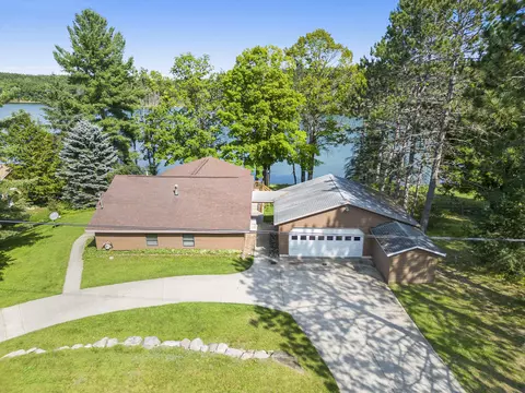 2679 W Dixon Lake Road Gaylord Mi 49735 Rd, Gaylord, MI 49735