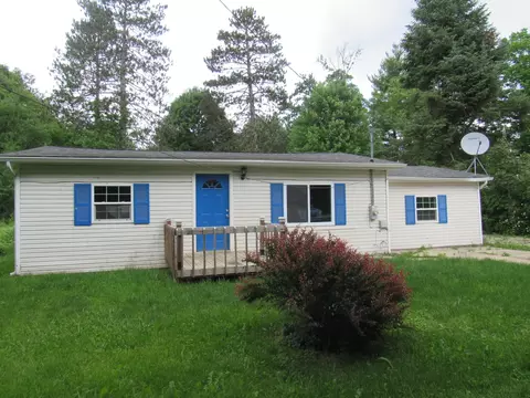 414 Chestnut, Houghton Lake, MI 48629