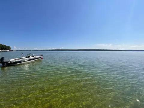 5672 Mtmaria Rd, Hubbard Lake, MI 49747