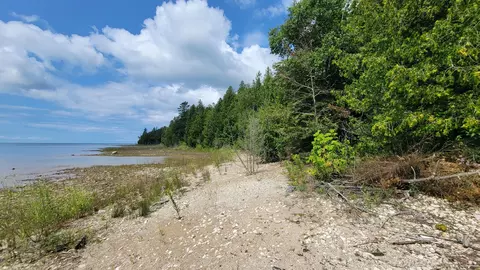 8043 Us 2 #008-043-008-10, St. Ignace, MI 49781