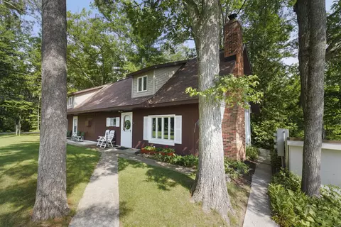 8562 W Higgins Lake Drive Unit Apt 2 Roscommon Mi 48653 Dr UNIT 2, Roscommon, MI 48653
