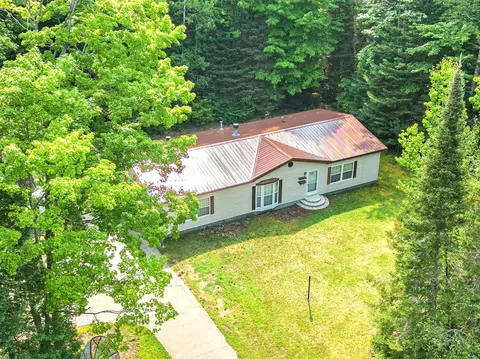 14200 Scenic Court Cheboygan Mi 49721 Ct, Cheboygan, MI 49721