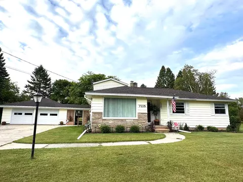 7115 Scott Rd, Hubbard Lake, MI 49747