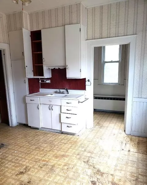 Kitchen - 602 Maple Street Grayling Mi 49738 St, Grayling, MI 49738 photo 1 of 2