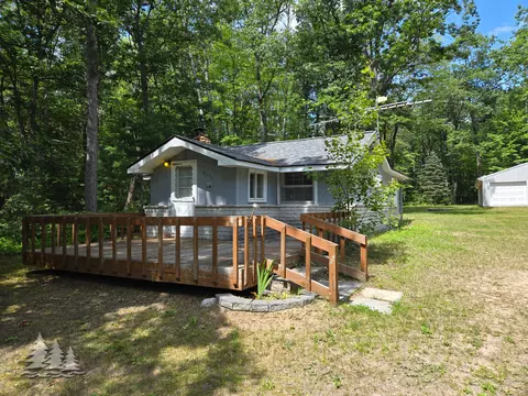2050 Co Rd 612, Lewiston, MI 49756
