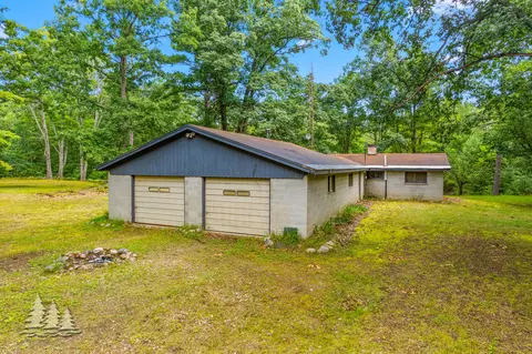 9791 Sun Dr, Atlanta, MI 49709