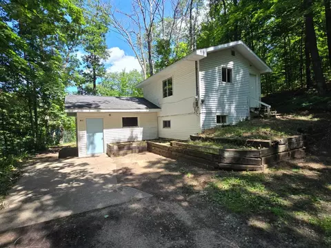 622 Goldfinch Street Gaylord Mi 49735 St, Gaylord, MI 49735