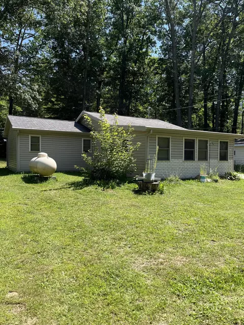 5374 Blueberry Drive Harrison Mi 48625 Dr, Harrison, MI 48625