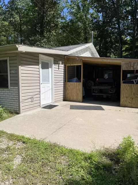 5374 Blueberry Drive Harrison Mi 48625 Dr, Harrison, MI 48625 photo 3