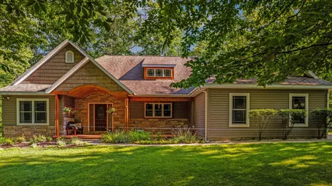 5617 Potawatomi Court Gaylord Mi 49735 Ct, Gaylord, MI 49735