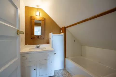 437 Duncan Ave, Cheboygan, MI 49721 photo 8