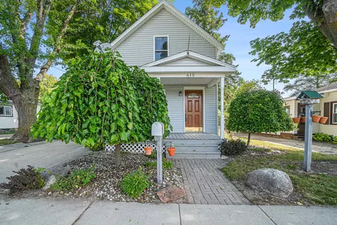 615 Third St, Cheboygan, MI 49721 photo 5