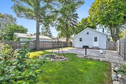 615 Third St, Cheboygan, MI 49721 photo 25