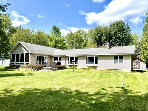7511 Feather Lane Cheboygan Mi 49721 Ln, Cheboygan, MI 49721