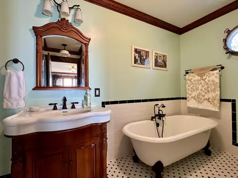 Bath - 18339 Bannock Lane Ocqueoc Mi 49759 Ln, Ocqueoc, MI 49759 photo 1 of 2