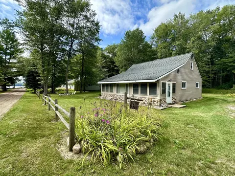 1304 Eagle St, Grayling, MI 49738