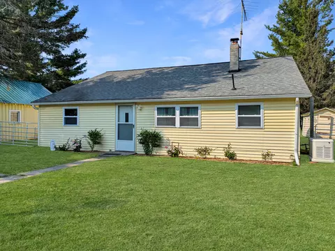 18096 Kellogg Road Atlanta Mi 49709 Rd, Atlanta, MI 49709