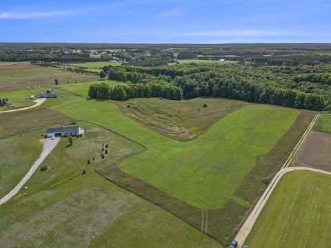 Vl Farmview Court, Gaylord, MI 49735