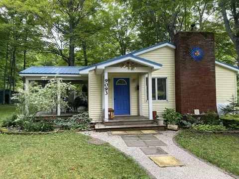 9093 Park Road Naubinway Mi 49762 Rd, Naubinway, MI 49762