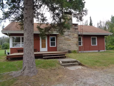 9051 Us 23 S, Posen, MI 49776