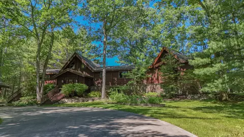 Exterior - 6371 Link Blvd, Indian River, MI 49749 photo 14 of 21